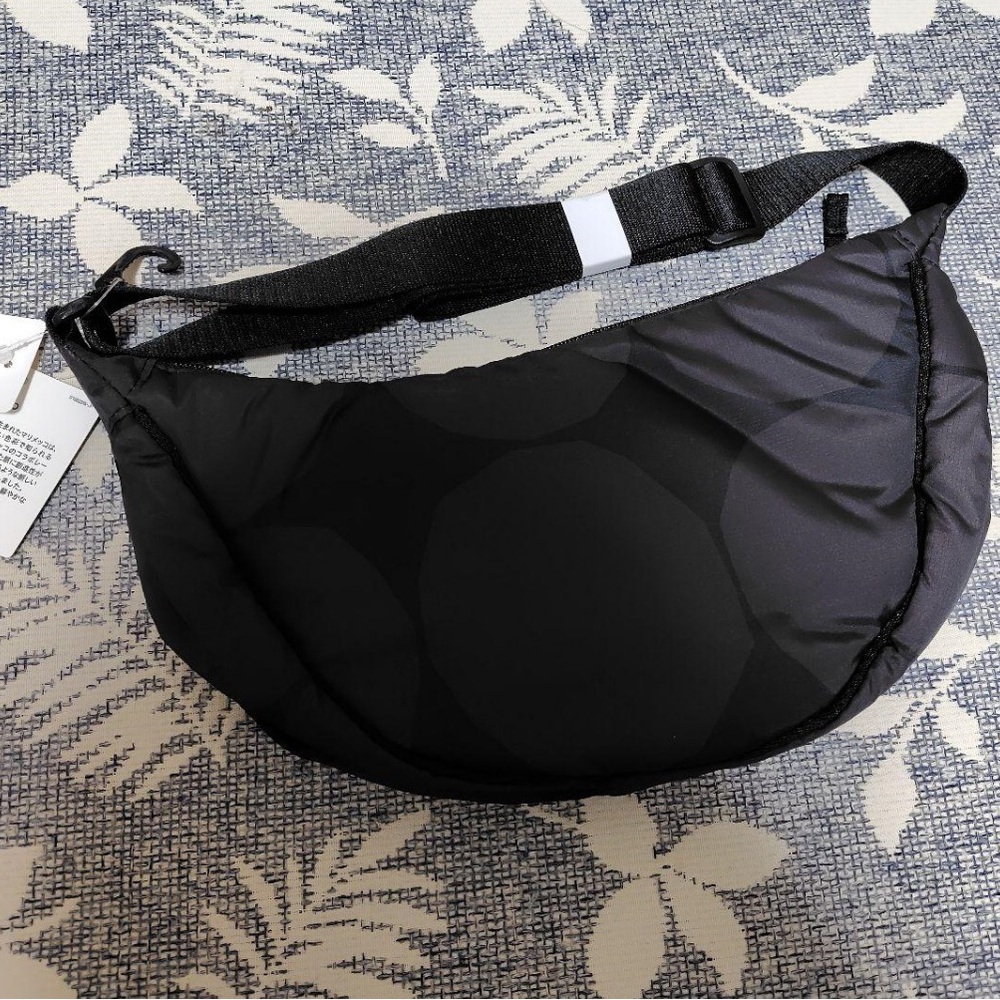 Black Circle-Pattern Belt Bag - image 3